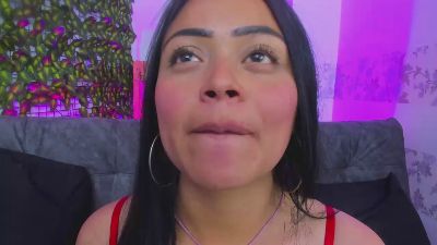 VALERIAFIERY live from Colombia