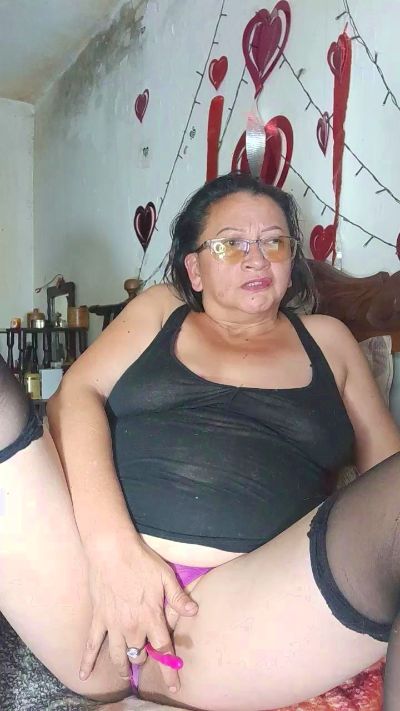 Vivianmature live from Italy