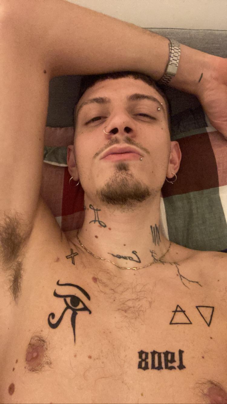 Xxxciroxxx live from Italy