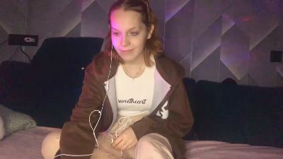 YunHansley live from Latvia