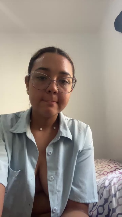 alice__hot1 live from Colombia