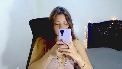 amy_shehot live from Colombia