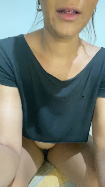 barbara252 live from Brazil