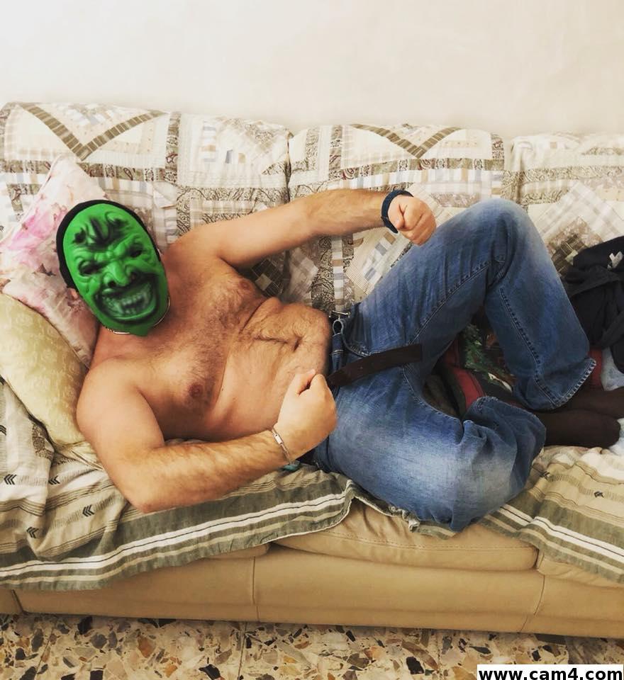 bearcub40 live from Italy