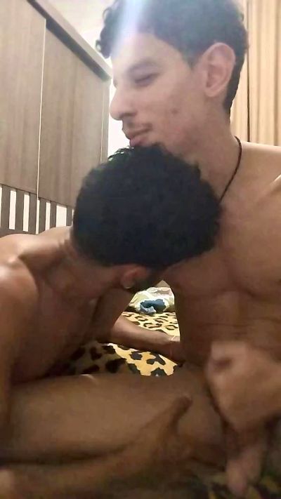 caiquedot live from Brazil