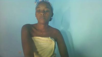 canie_sexy live from Madagascar
