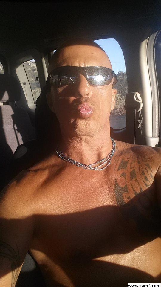 charlye65 live from Italy