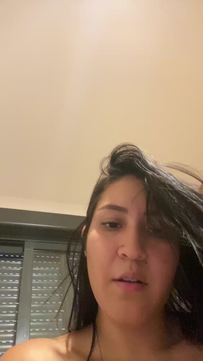cora_2801 live from Spain