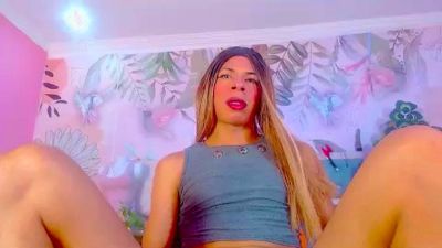 cristyhugecokts live from Colombia