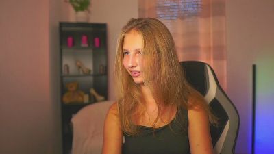 emmie_murray live from Czechia