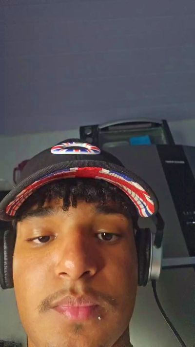 gabriel5257 live from Brazil