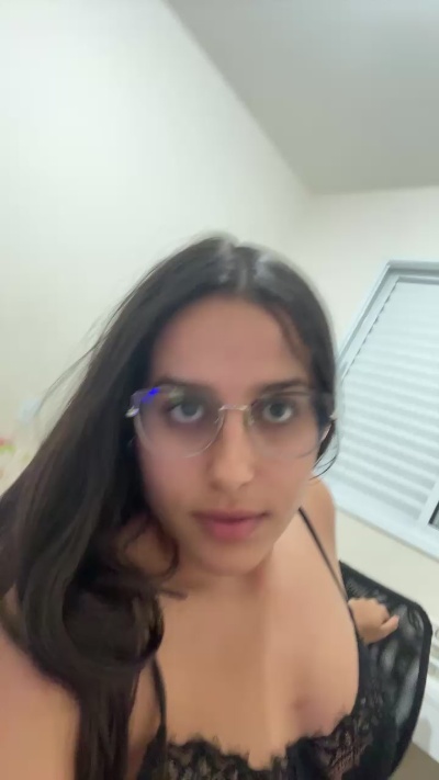 gabrielly18 live from Brazil