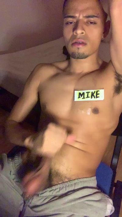 gatoloco27 live from Colombia