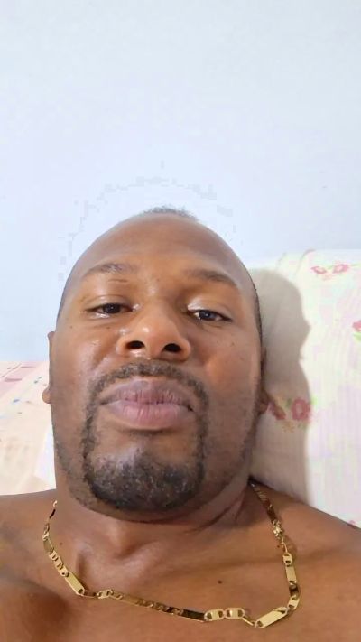 irey_negro live from Colombia