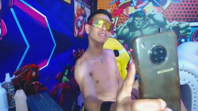 johan_analking live from Colombia