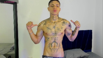 john_mystic1 live from Colombia