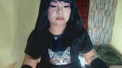 kween_veckha live from Philippines