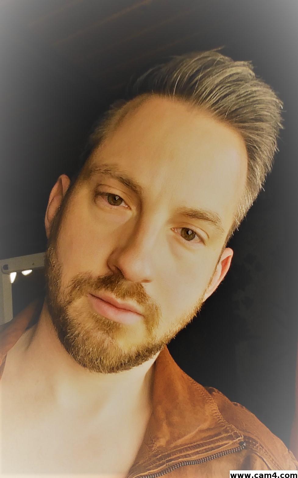 lovefurry78 live from Germany