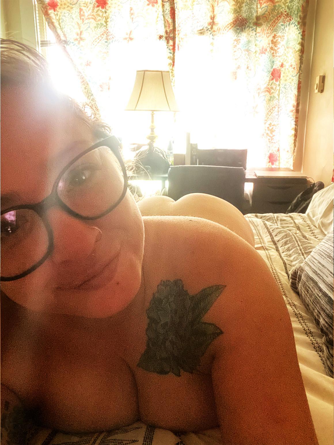 lovekaty69 live from United States