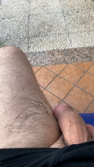 mrgreen420_ live from Italy