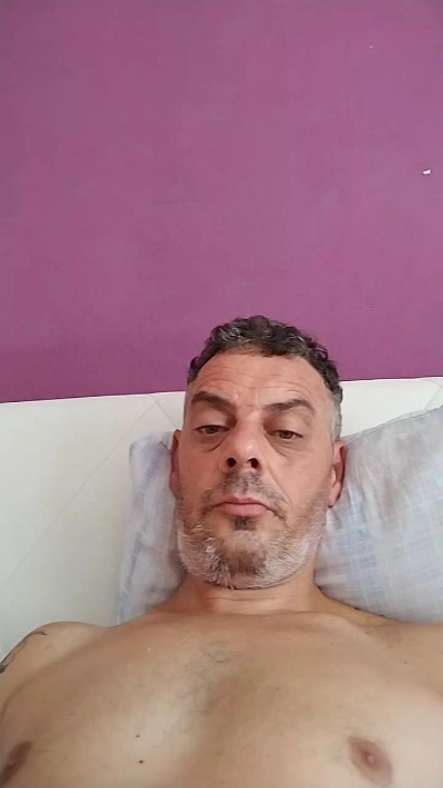 pippolippo7 live from Italy