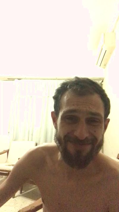ramiroa773 live from Argentina