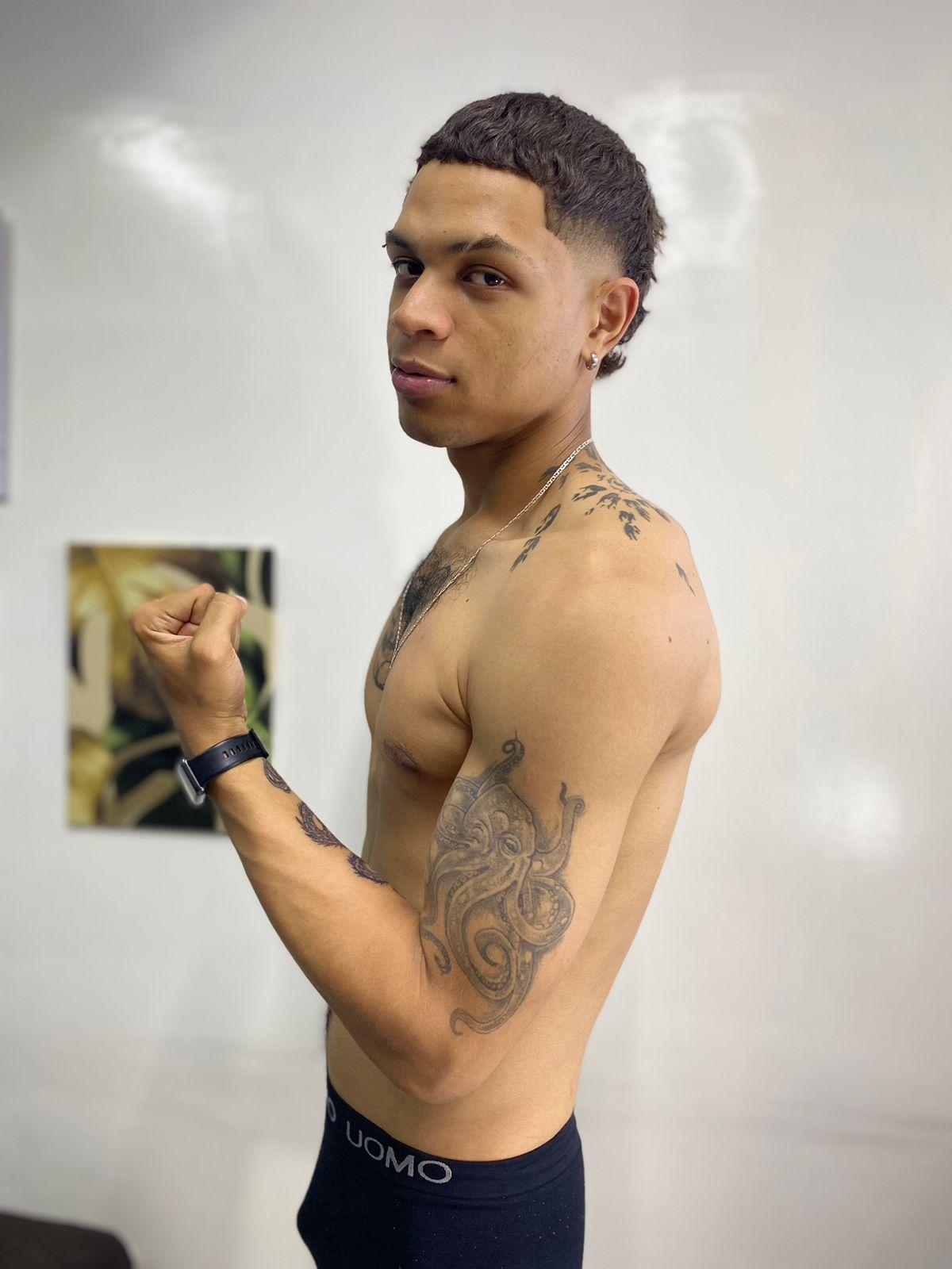 rocco_vidal1 live from Colombia