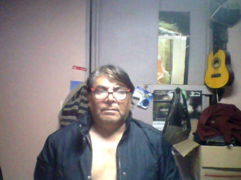 romeoron70 live from Chile