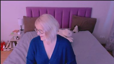 sabrinamac live from United States