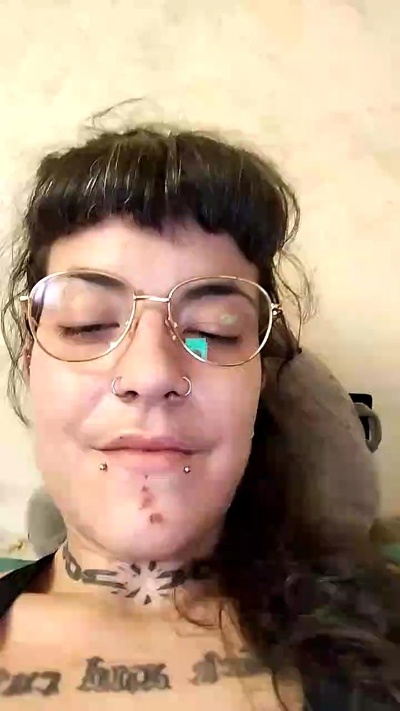 saldfnuik live from Spain