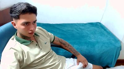 santii_ss live from Colombia