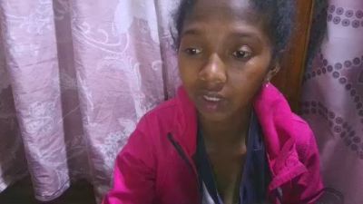 selena072 live from Madagascar