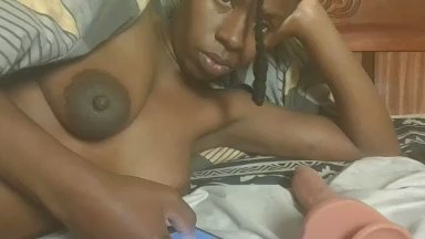sexywinn_fun live from Kenya
