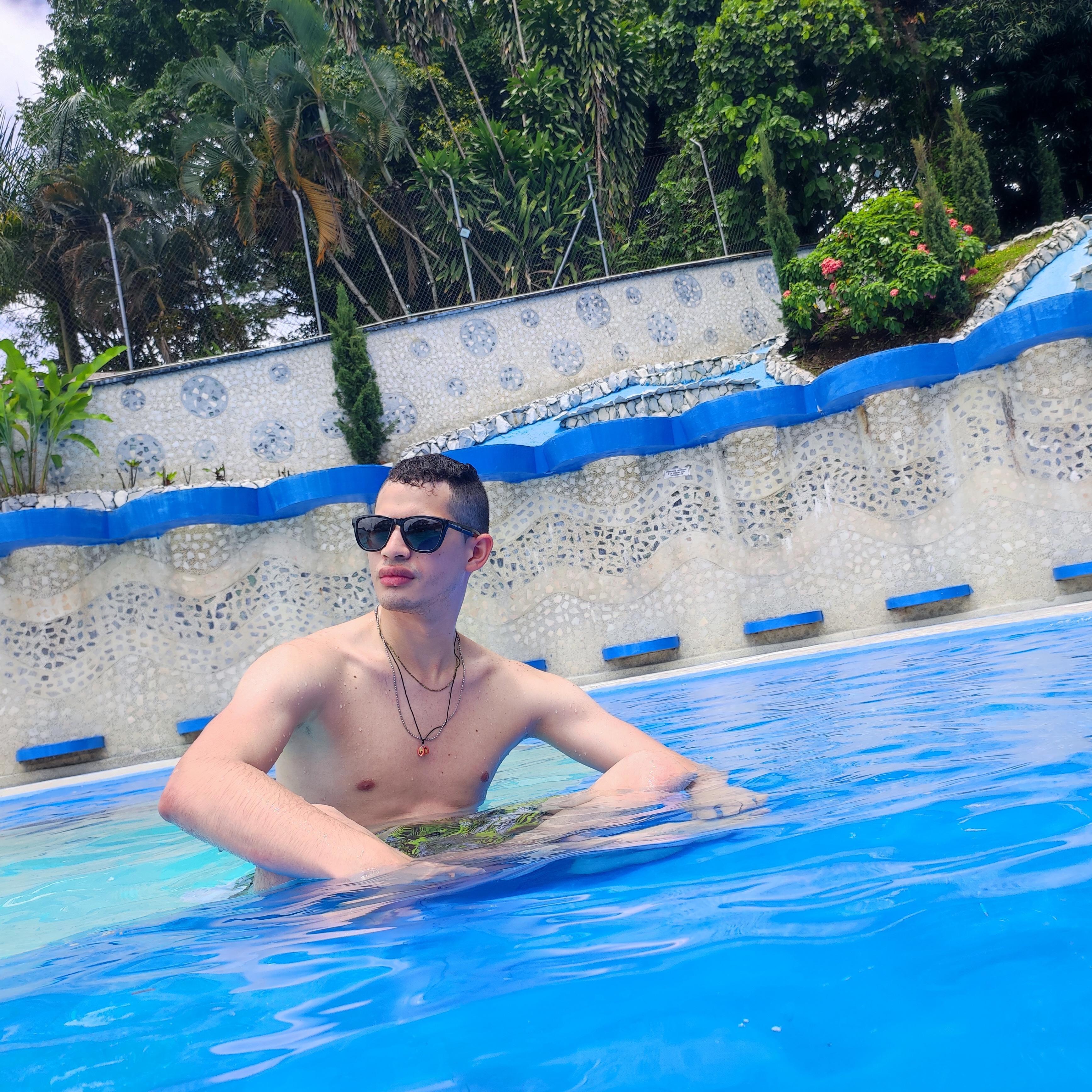 stivencardona live from Colombia