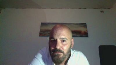 superchuk1 live from Spain