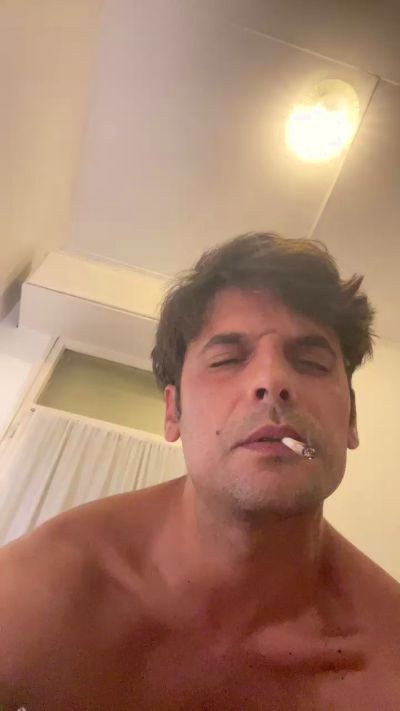 tangie_hot live from Italy