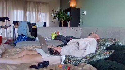 xMuscleJasonx live from Netherlands